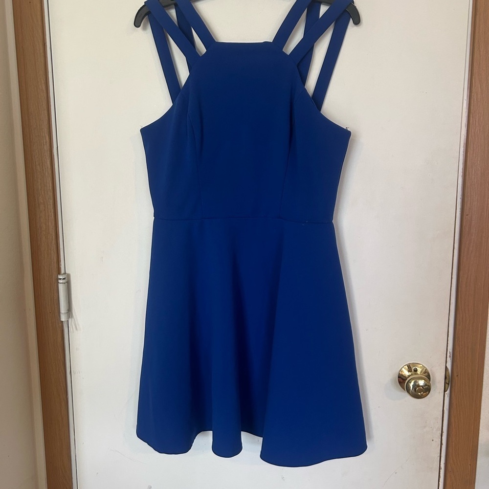 B Darlin - Royal Blue Square Halter Neck
Mini Flowy Dress Size 15